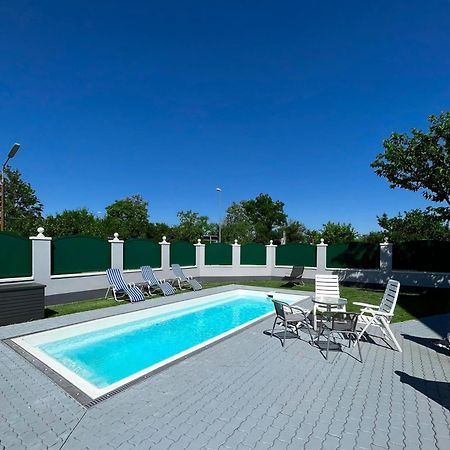 Atemberaubendes Apartment + Pool Wien Exteriör bild